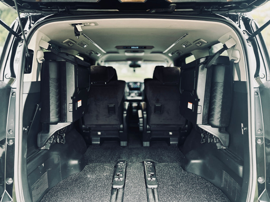 Toyota Vellfire AGH-30 (Black)