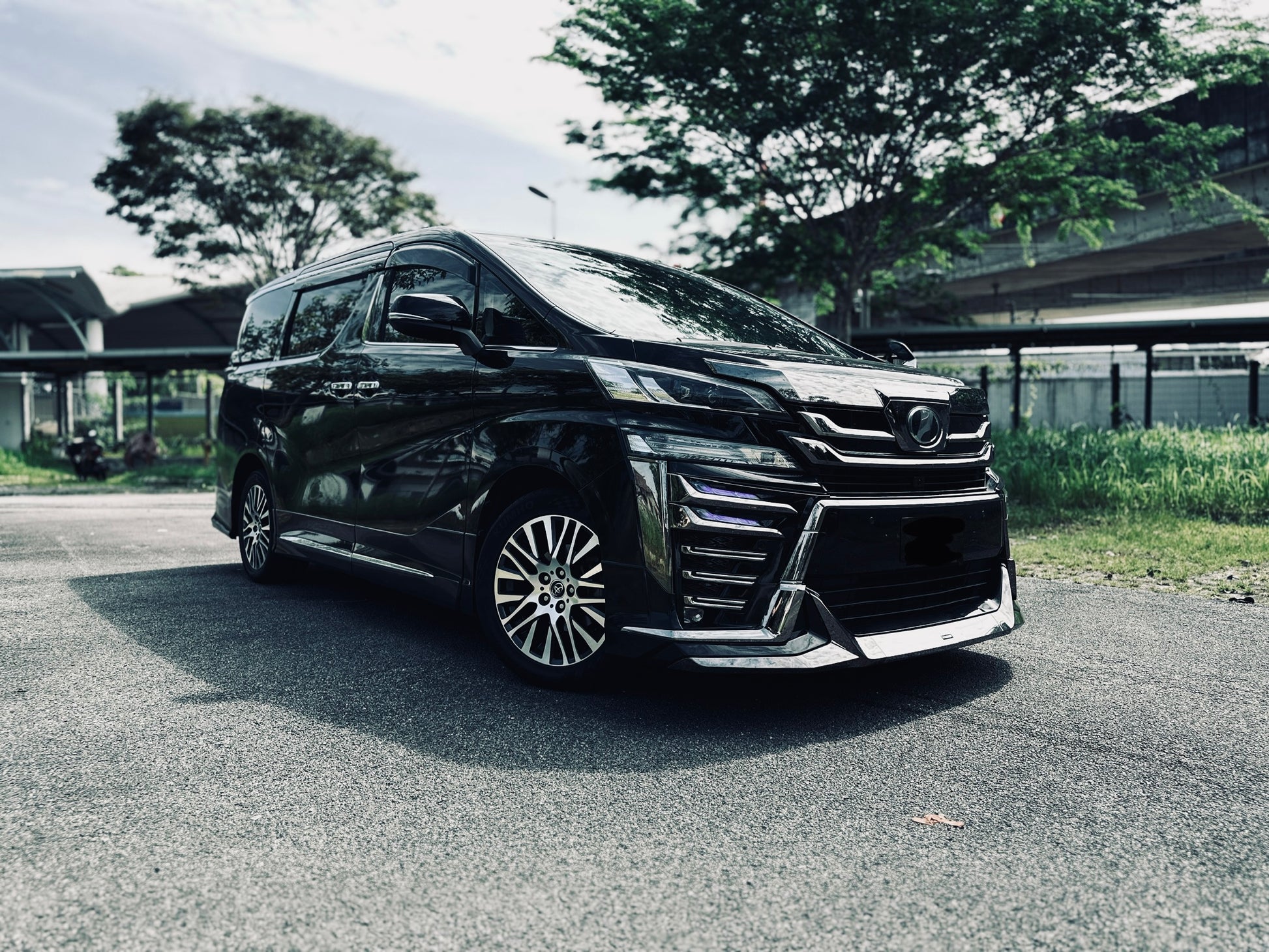 Toyota Vellfire AGH-30 (Black)