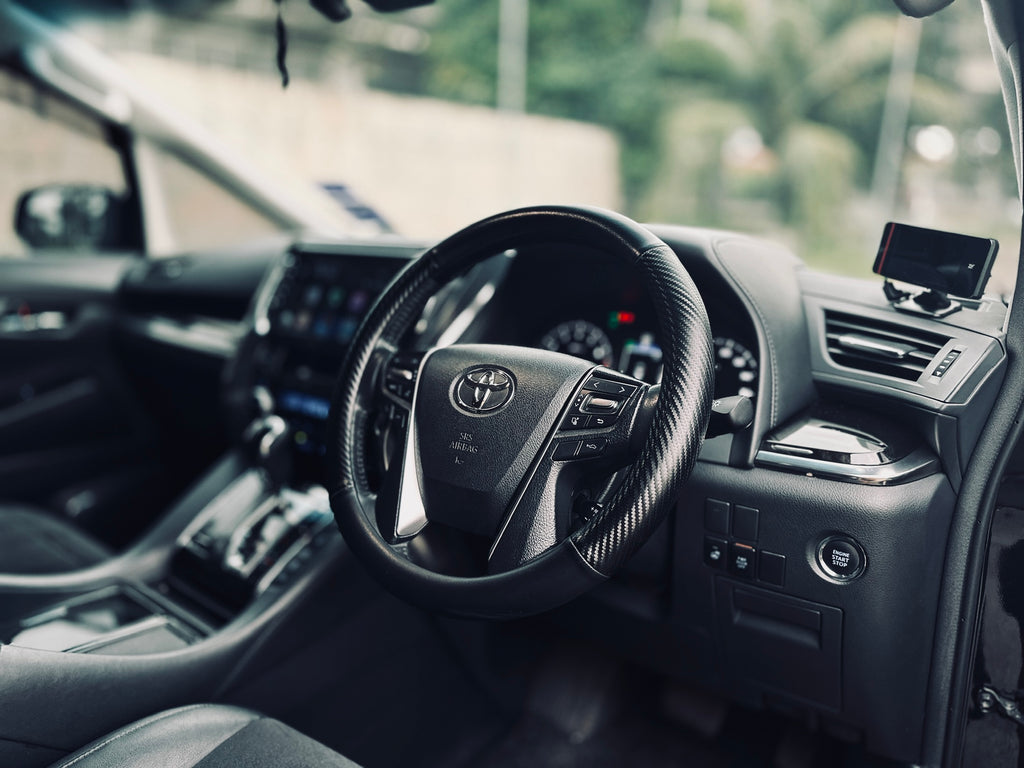 Toyota Alphard AGH-30