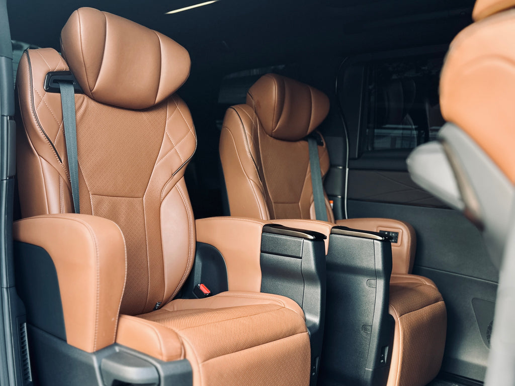 Toyota Vellfire AGH-40 (White)
