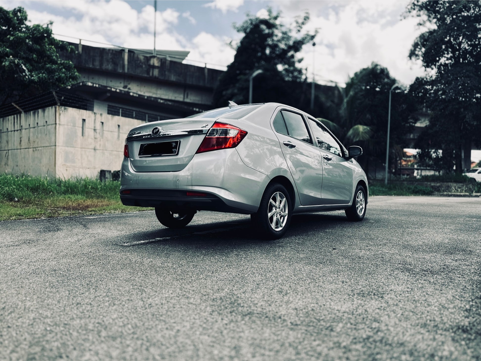 Perodua Bezza X (Silver)